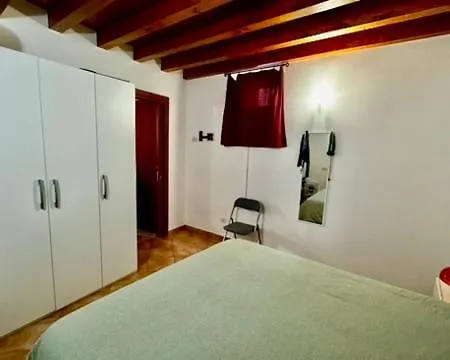 The House Of Castle Lägenhet Savona