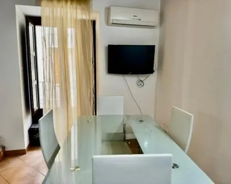 The House Of Castle Apartment Savona